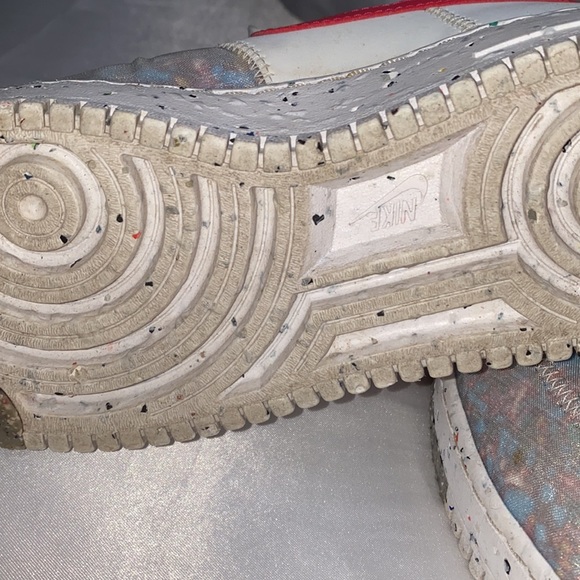 Recycle pink, white, and grey Air Force 1 - Picture 6 of 9